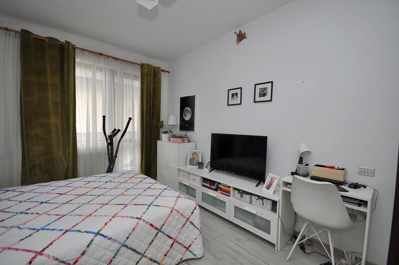 Drumul Taberei Ghencea Drumul Cooperativei garsoniera etaj 1, bloc nou